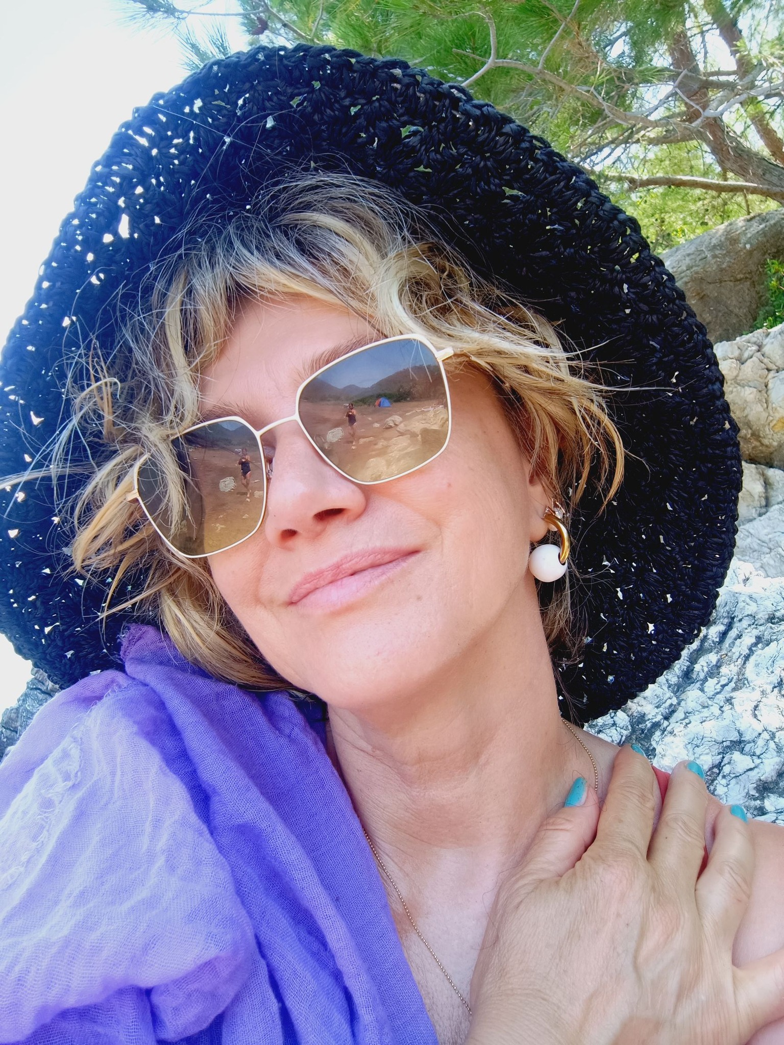 BUKET KÖSE NE BU ŞİDDET BU CELAL YAZISI GÖRSEL